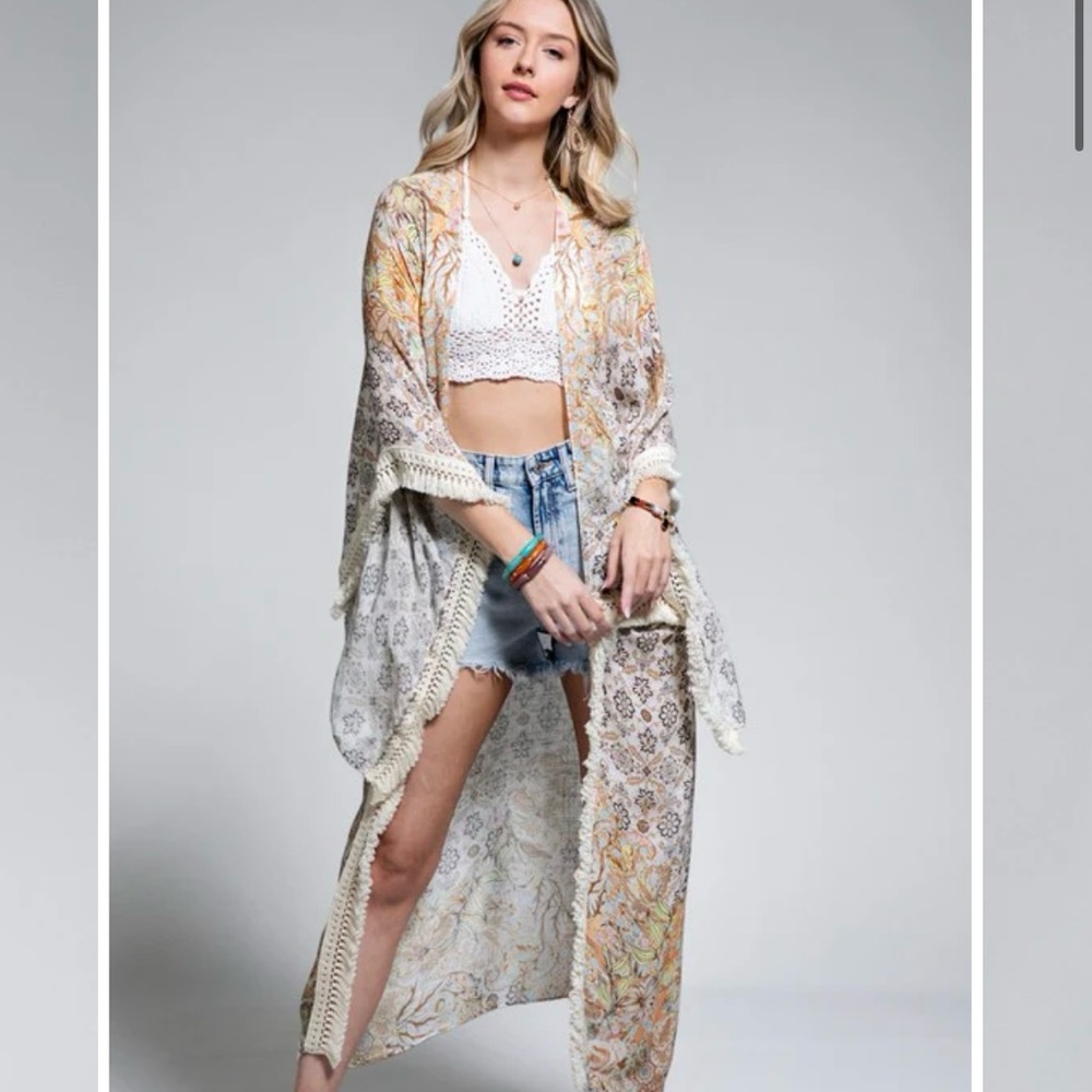NWT Vici Floral Kimono Cover-Up - Picture 3 of 11